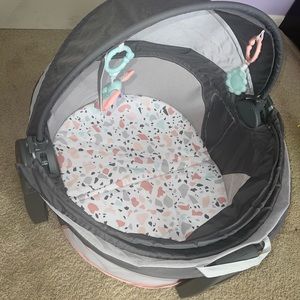 Fisher-Price On-the-Go Baby Dome
